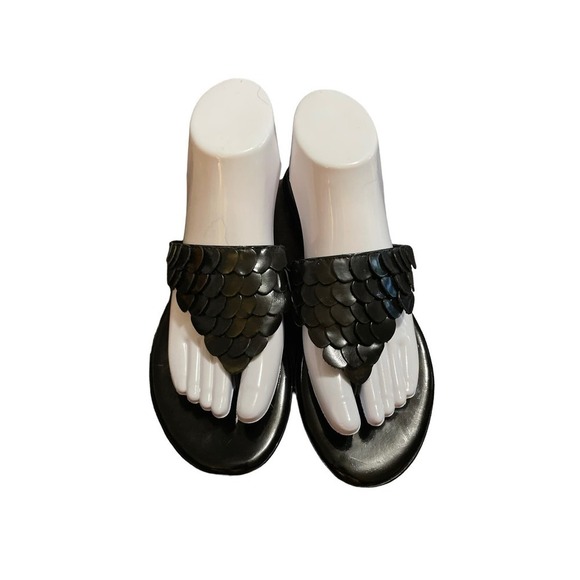 Women’s Yellow Box Petal Black Sandal Size 8 - Picture 4 of 7